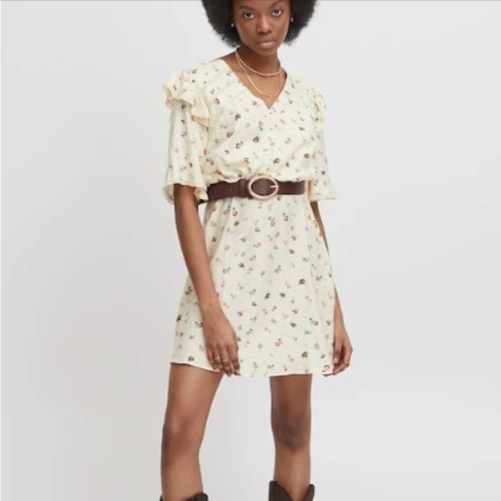 Atelier Reve Elegant Cream Dress